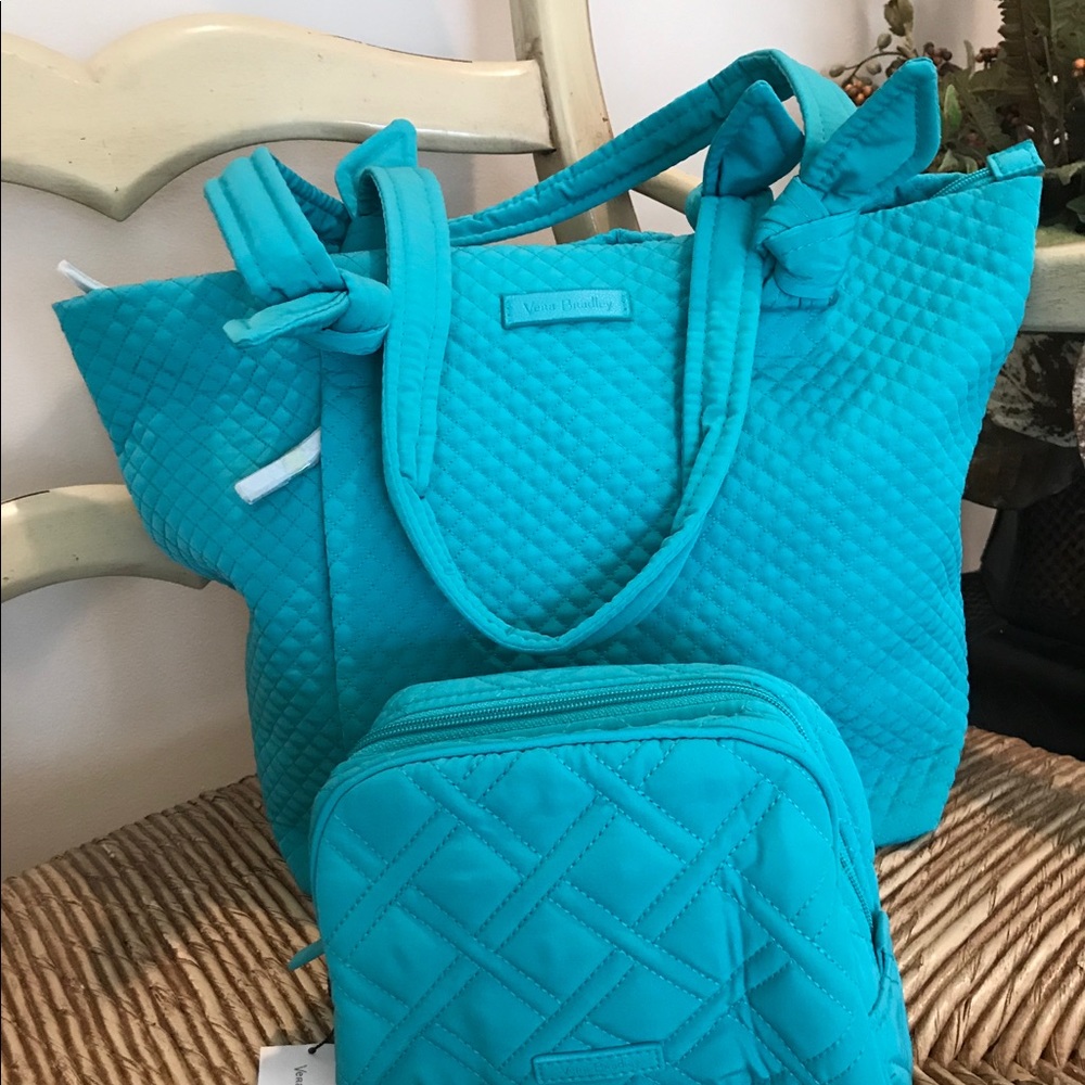 😎😎Vera Bradley Hadley East West Tote😎😎